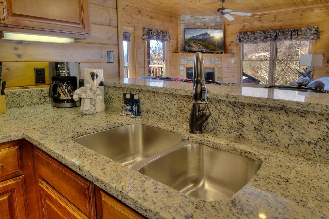 Smoky Mountain Views Villa Gatlinburg Bagian luar foto
